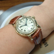 27200円 正規品 希少 ヴィンテージ WITTNAUER ウィットナー k14